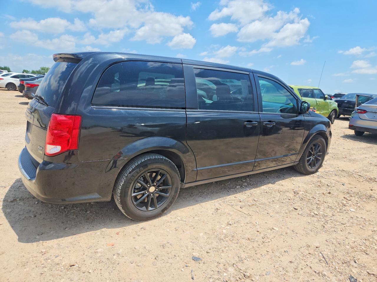 Dodge Caravan Gt