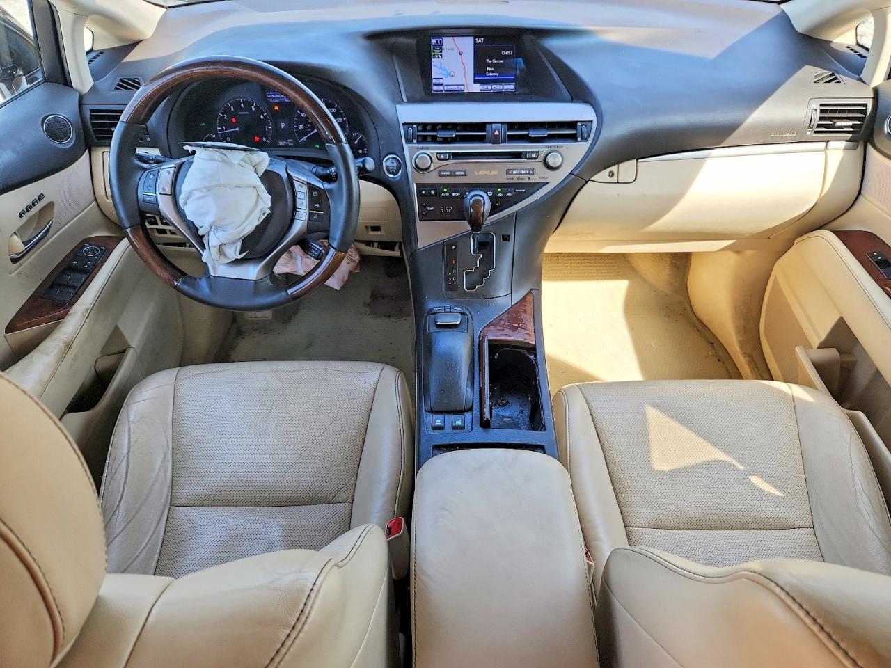 Lexus RX Base