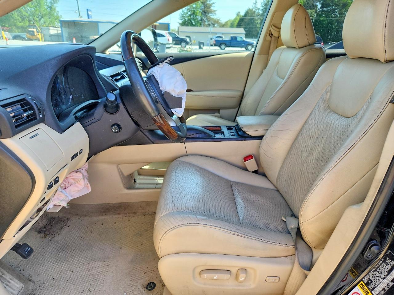 Lexus RX Base