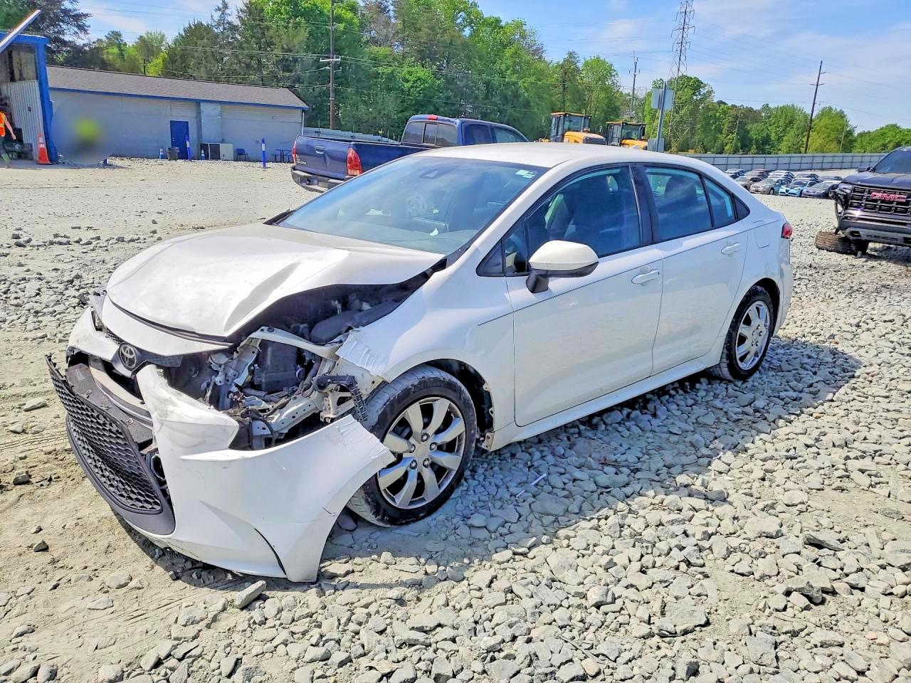 Salvage Toyota Corolla Image