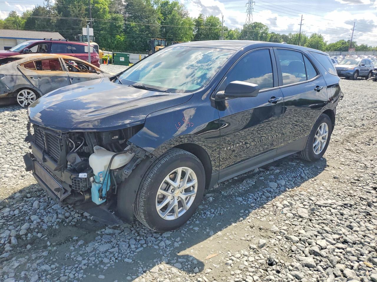 Salvage Chevrolet Equinox Image