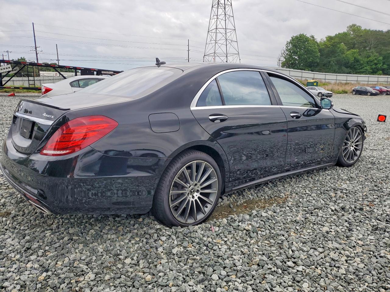 Mercedes-Benz S-Class 550 4matic