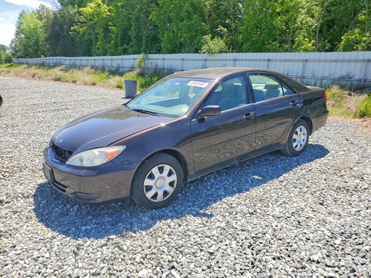 Salvage Toyota Camry Image