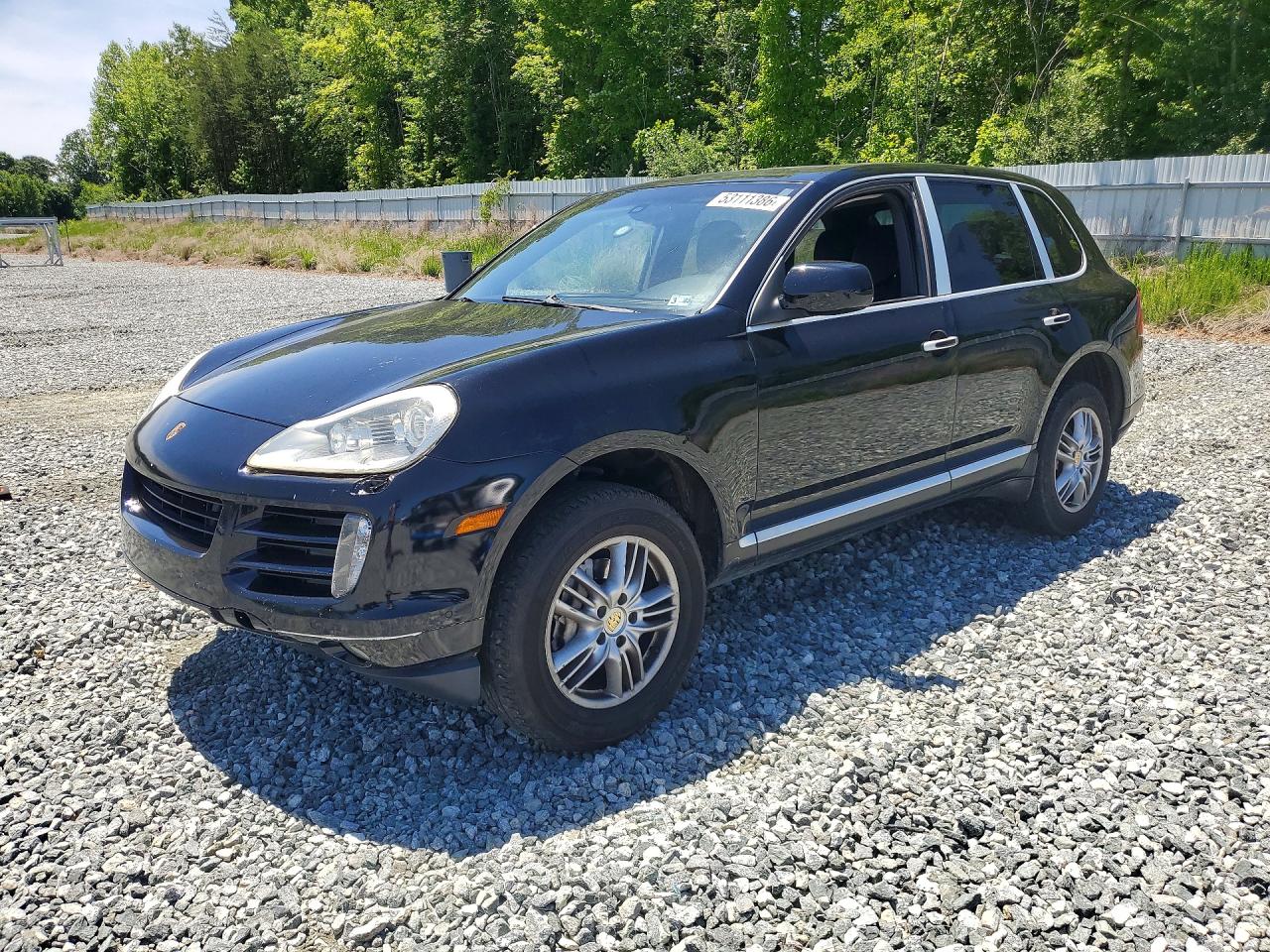 Salvage Porsche Cayenne Image
