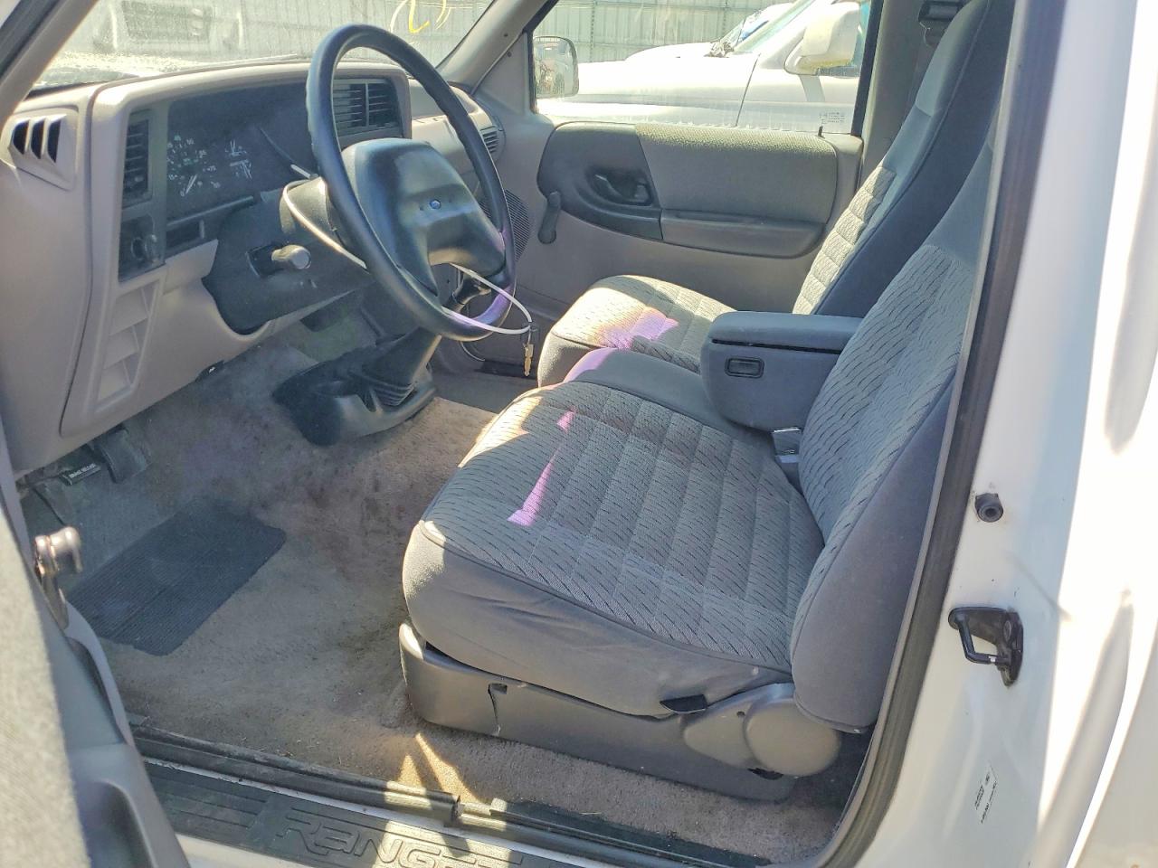 Ford Ranger Super Cab