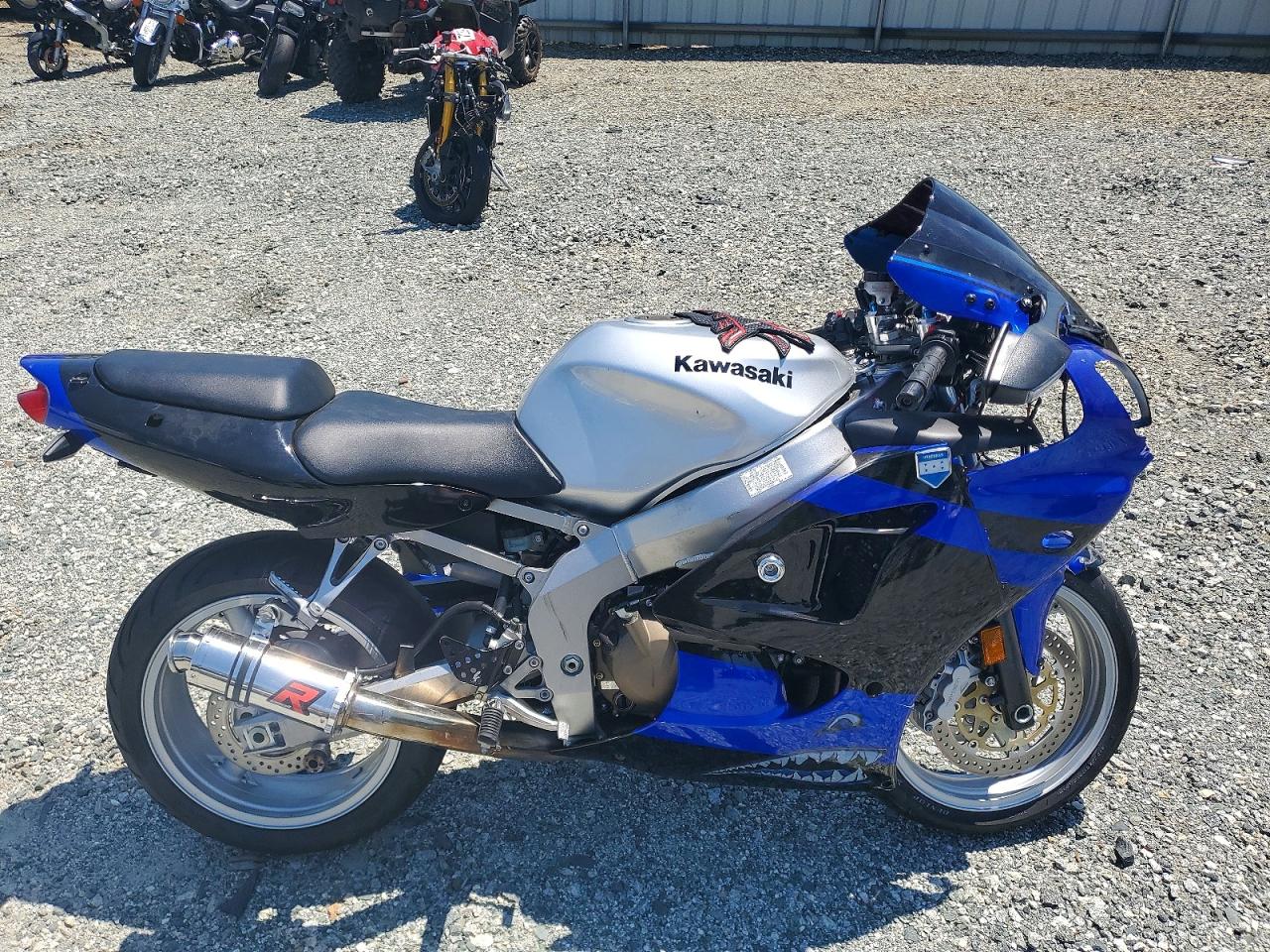 Salvage Kawasaki Zx Image