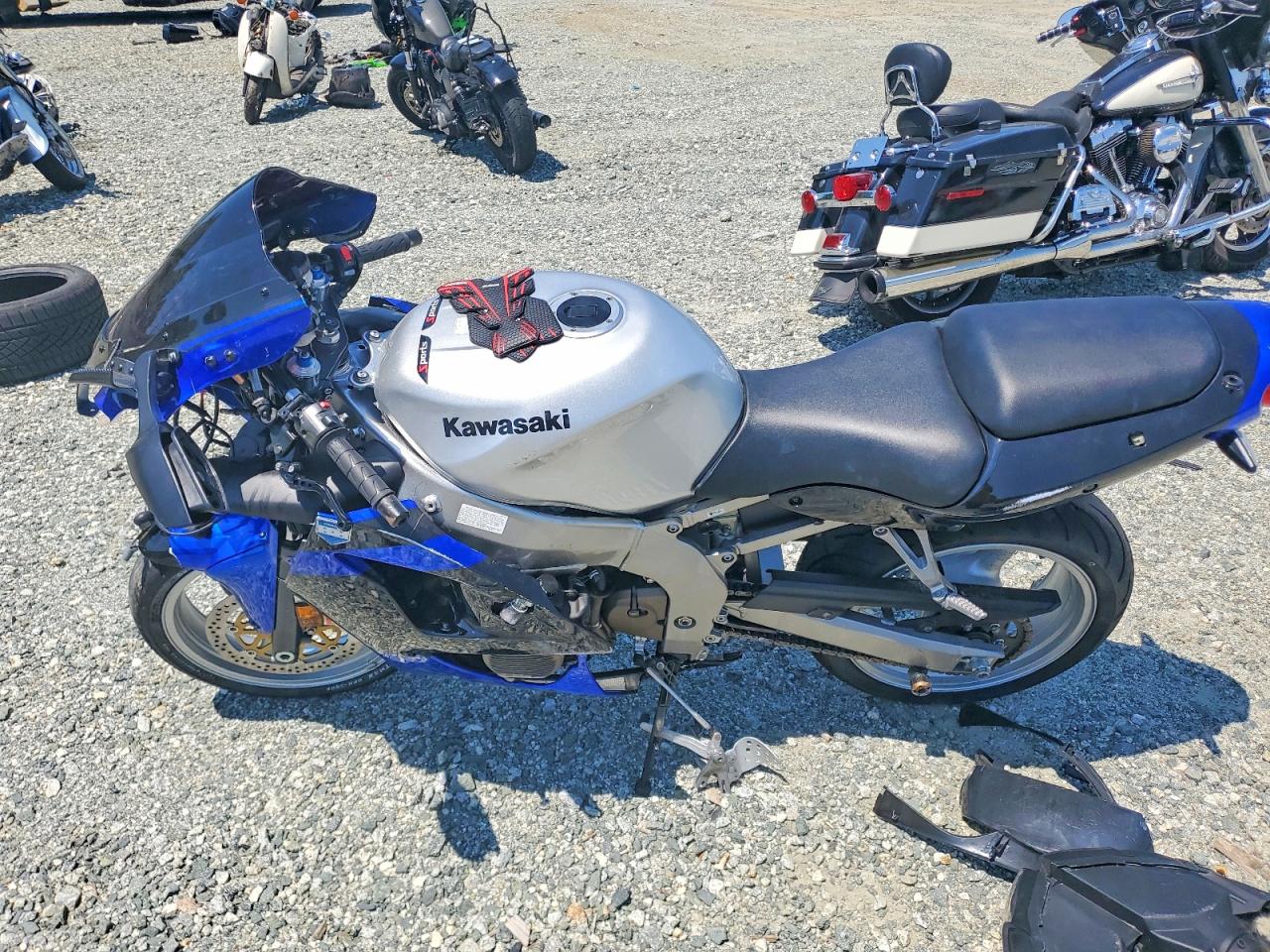 Kawasaki Zx J1