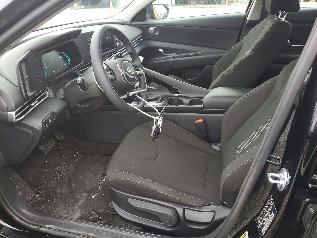 Hyundai ELANTRA Blue