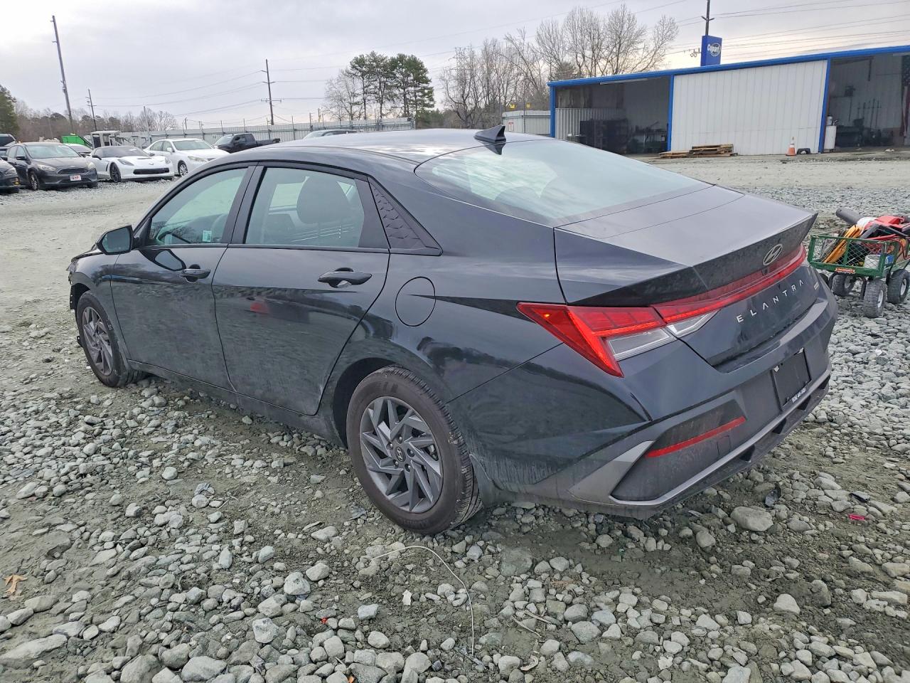 Hyundai ELANTRA Blue