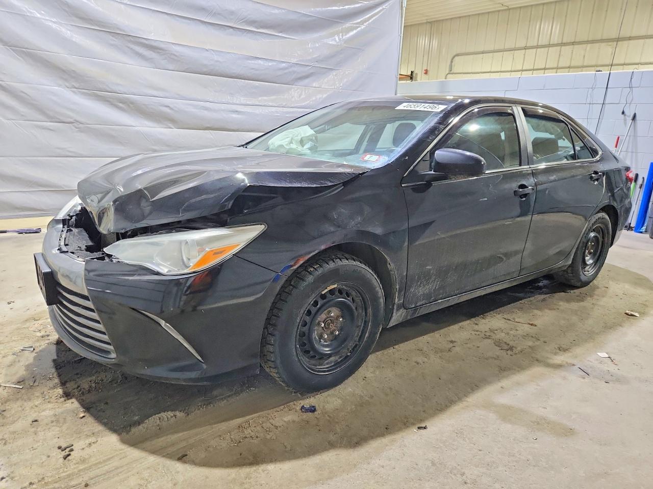 Salvage Toyota Camry Image