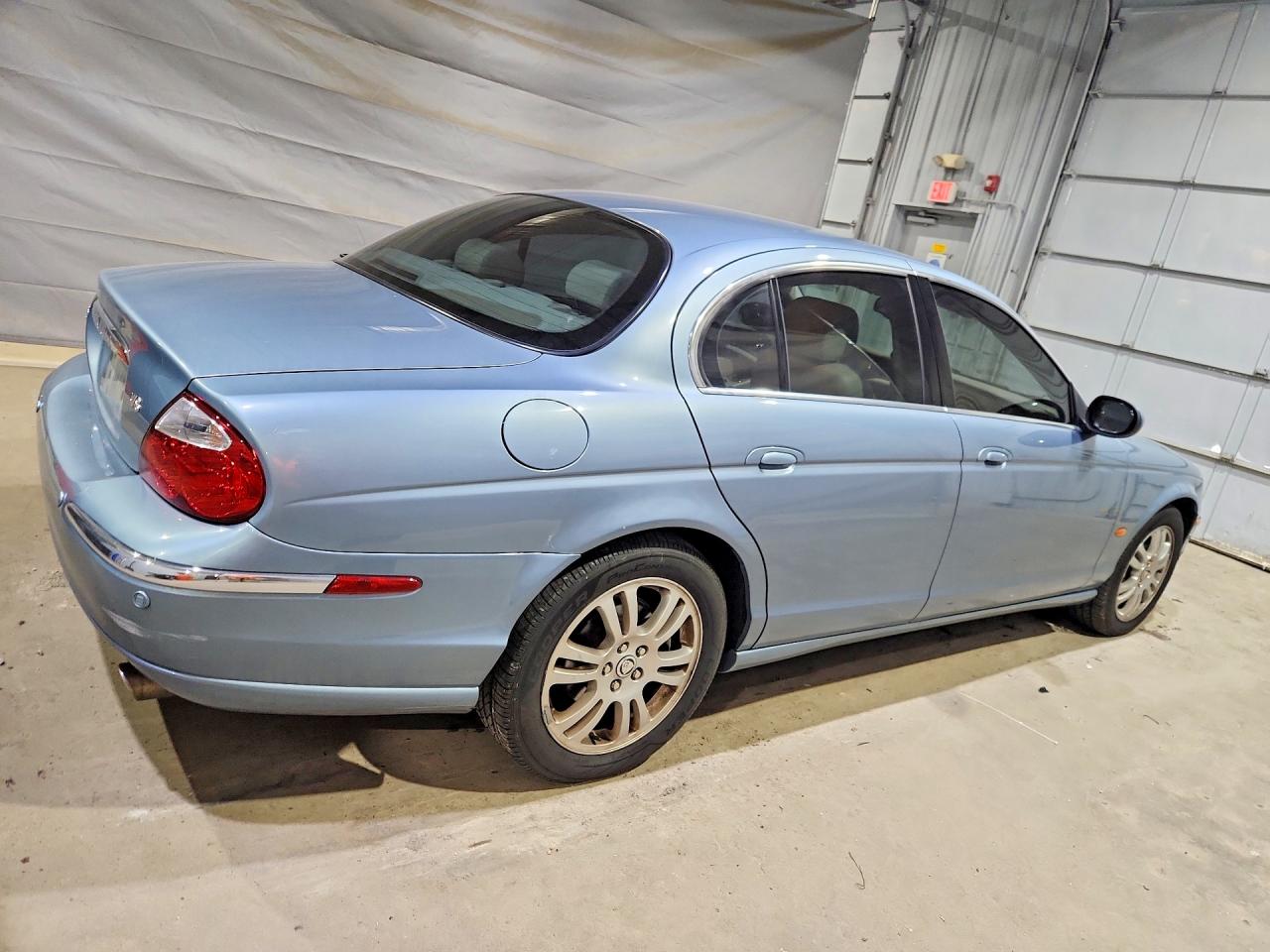 Jaguar S-Type