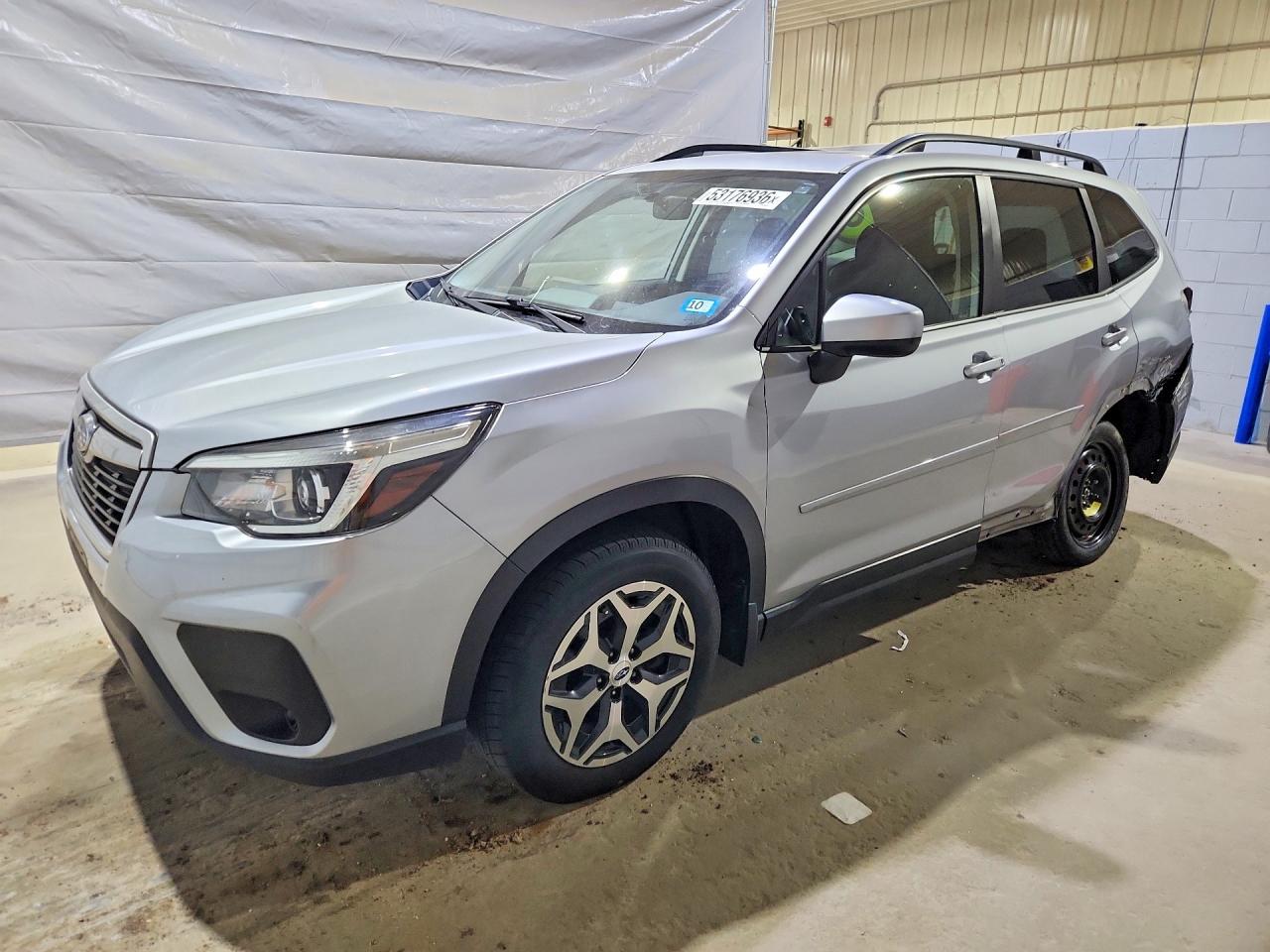 Salvage Subaru Forester Image