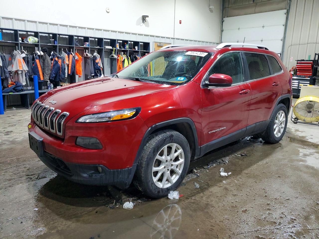 Salvage Jeep Grand Cherokee Image