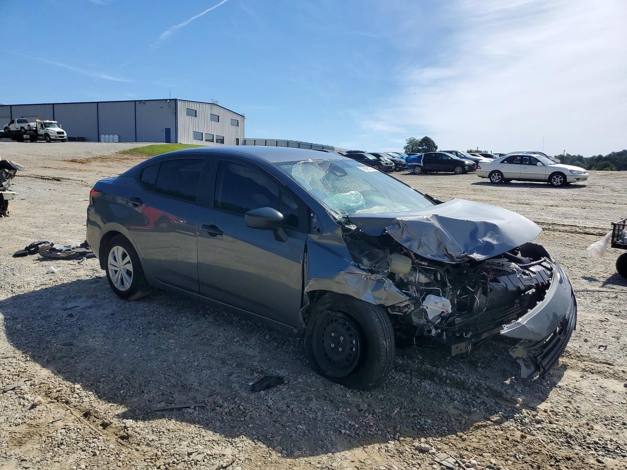 Nissan Versa S