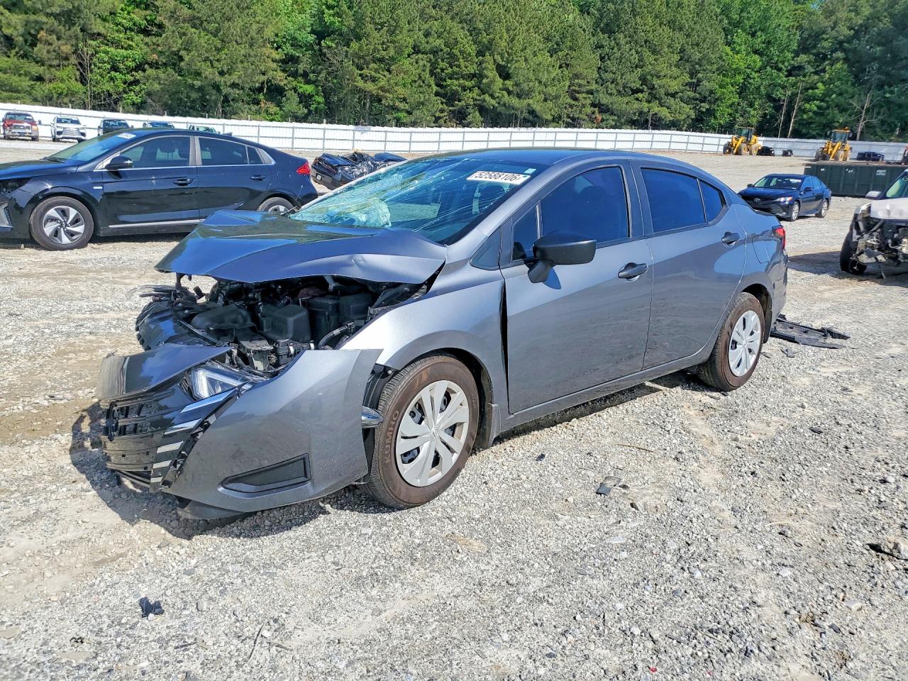Salvage Nissan Versa Image
