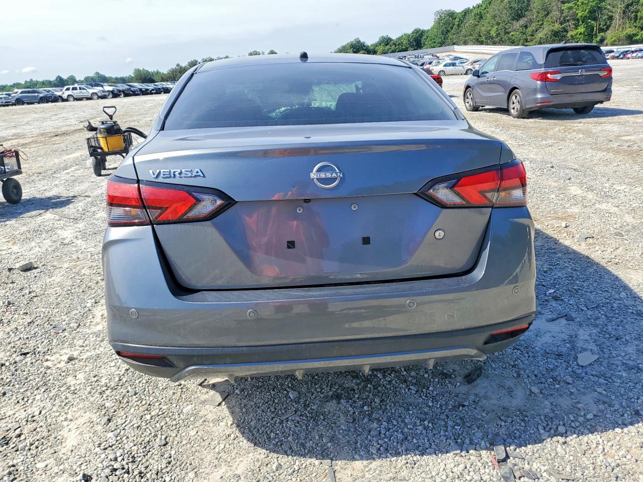 Nissan Versa S