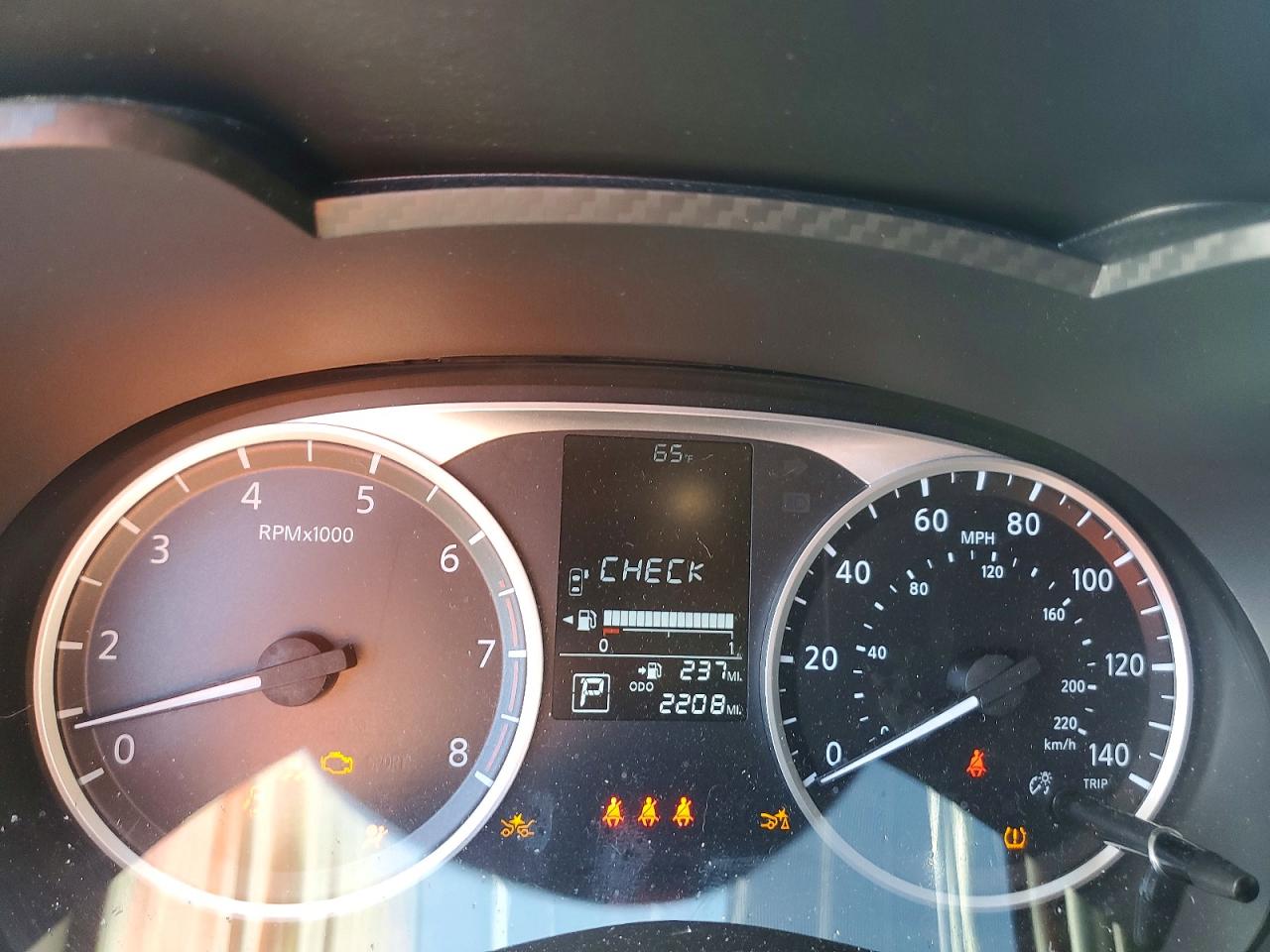 Nissan Versa S
