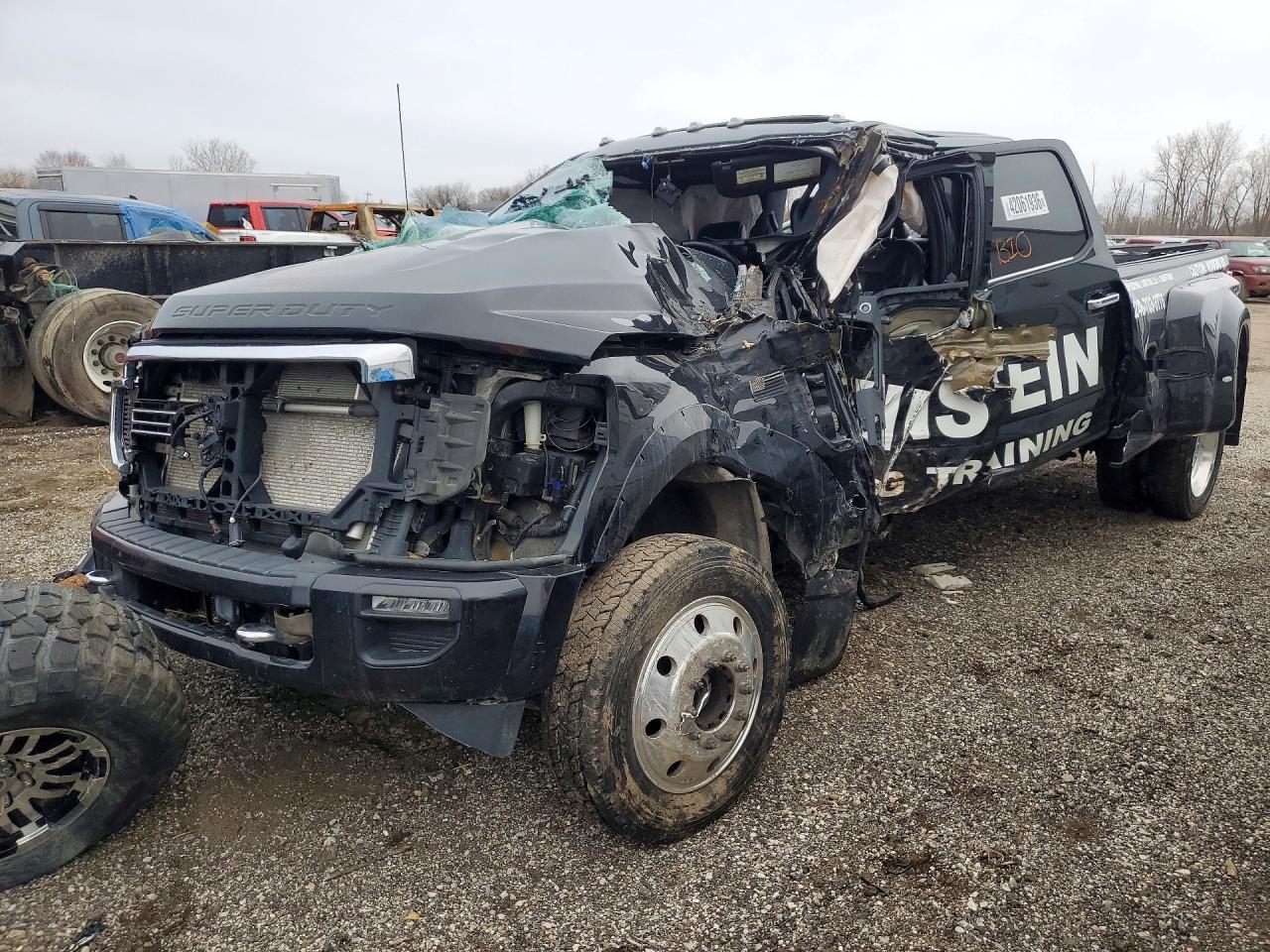 Salvage Ford F-450 Image