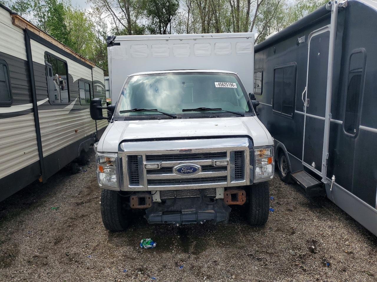 Ford E-450