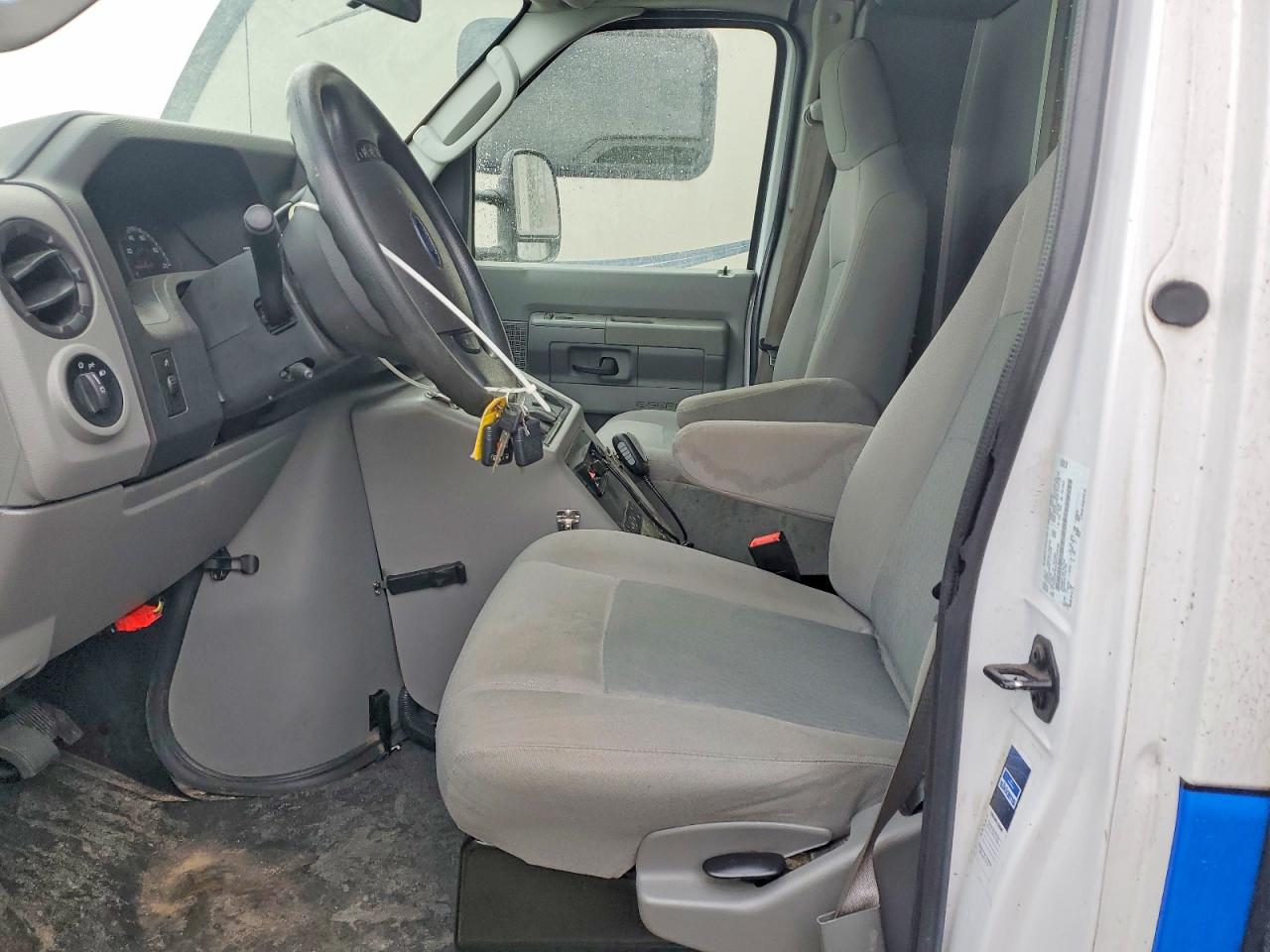 Ford E-450