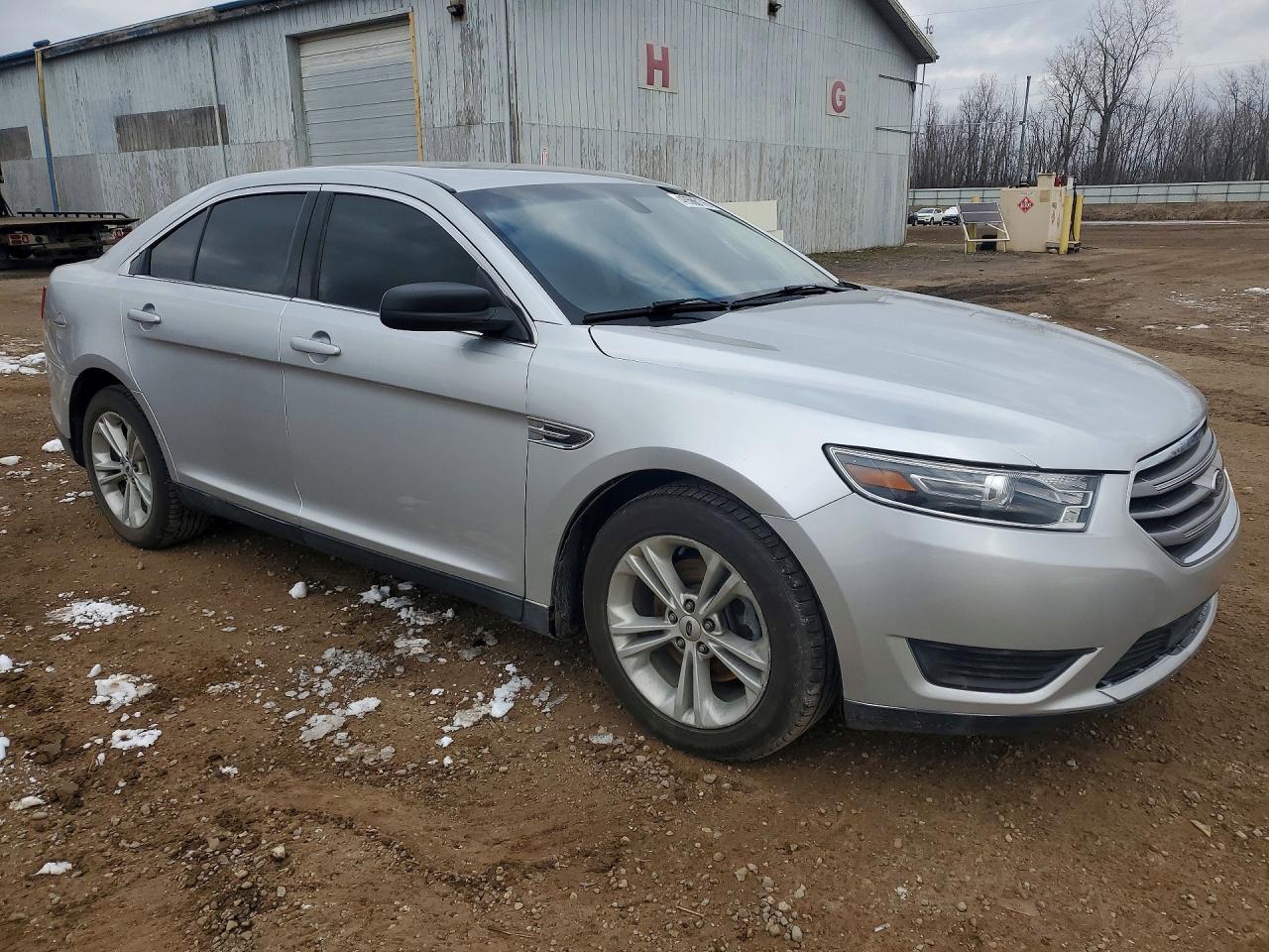 Ford Taurus Se