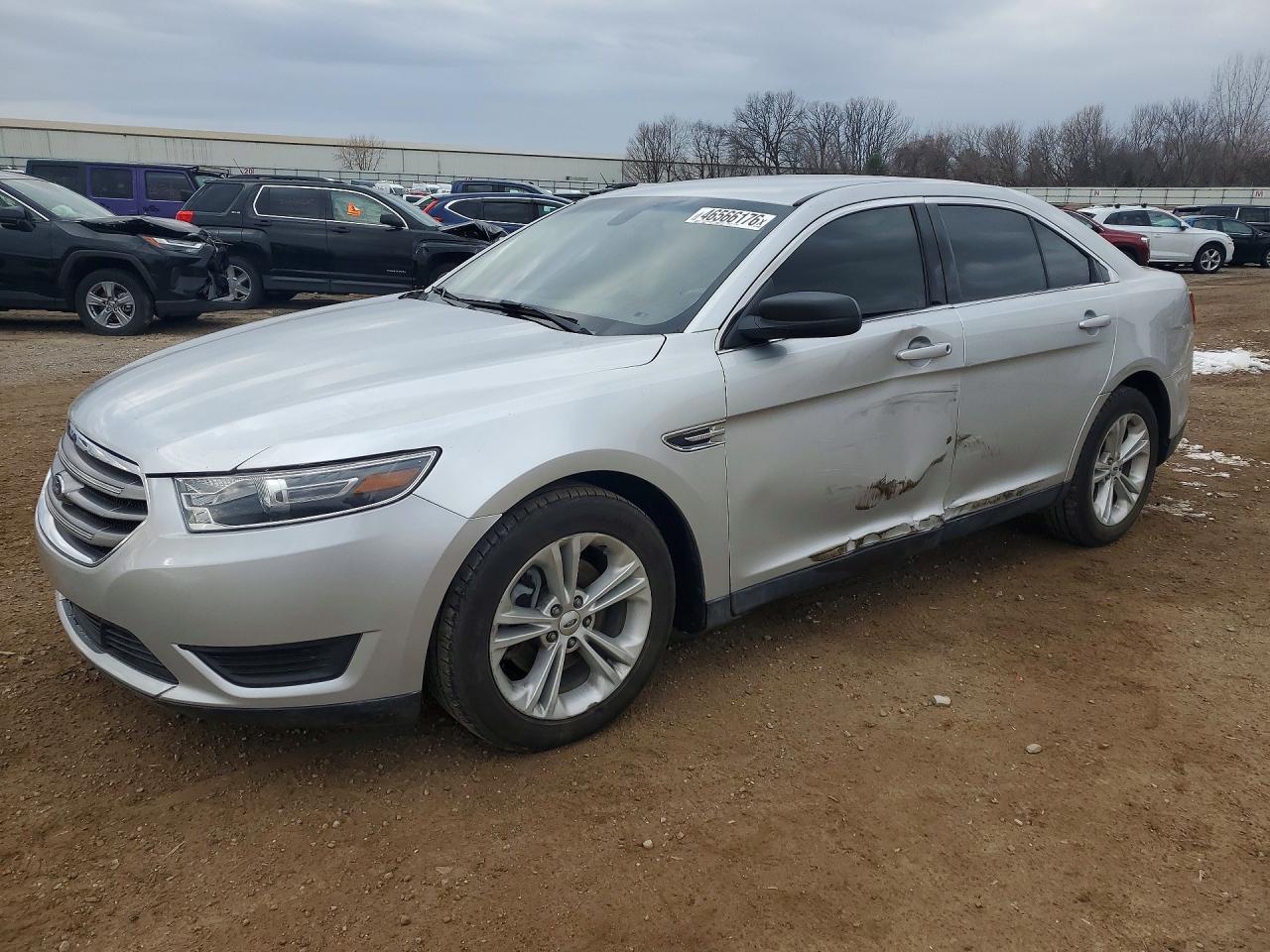 Salvage Ford Taurus Image