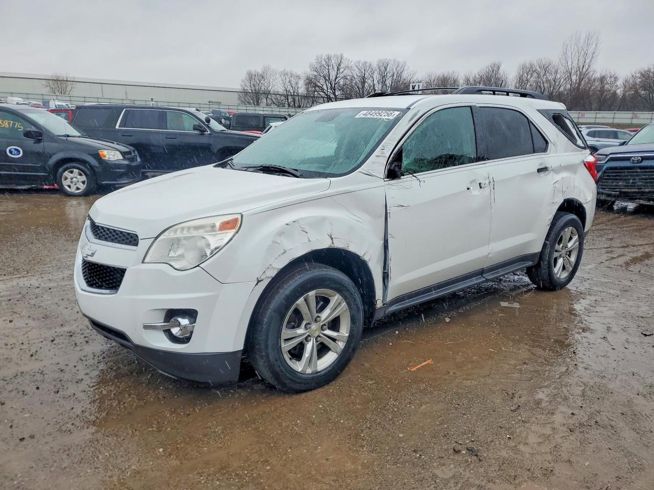 Salvage Chevrolet Equinox Image