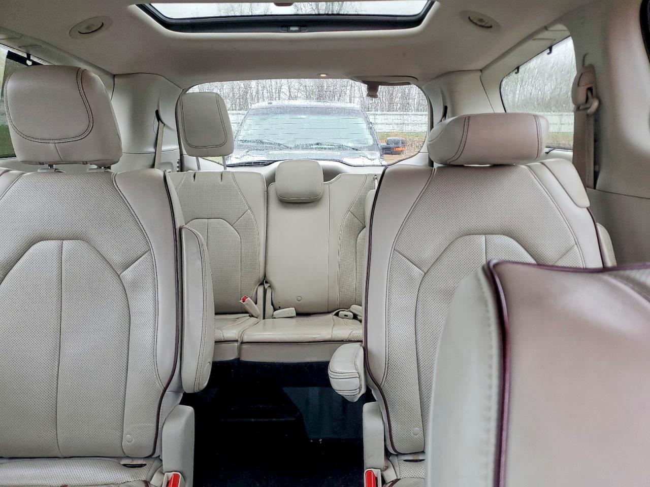 Chrysler Pacifica Limited