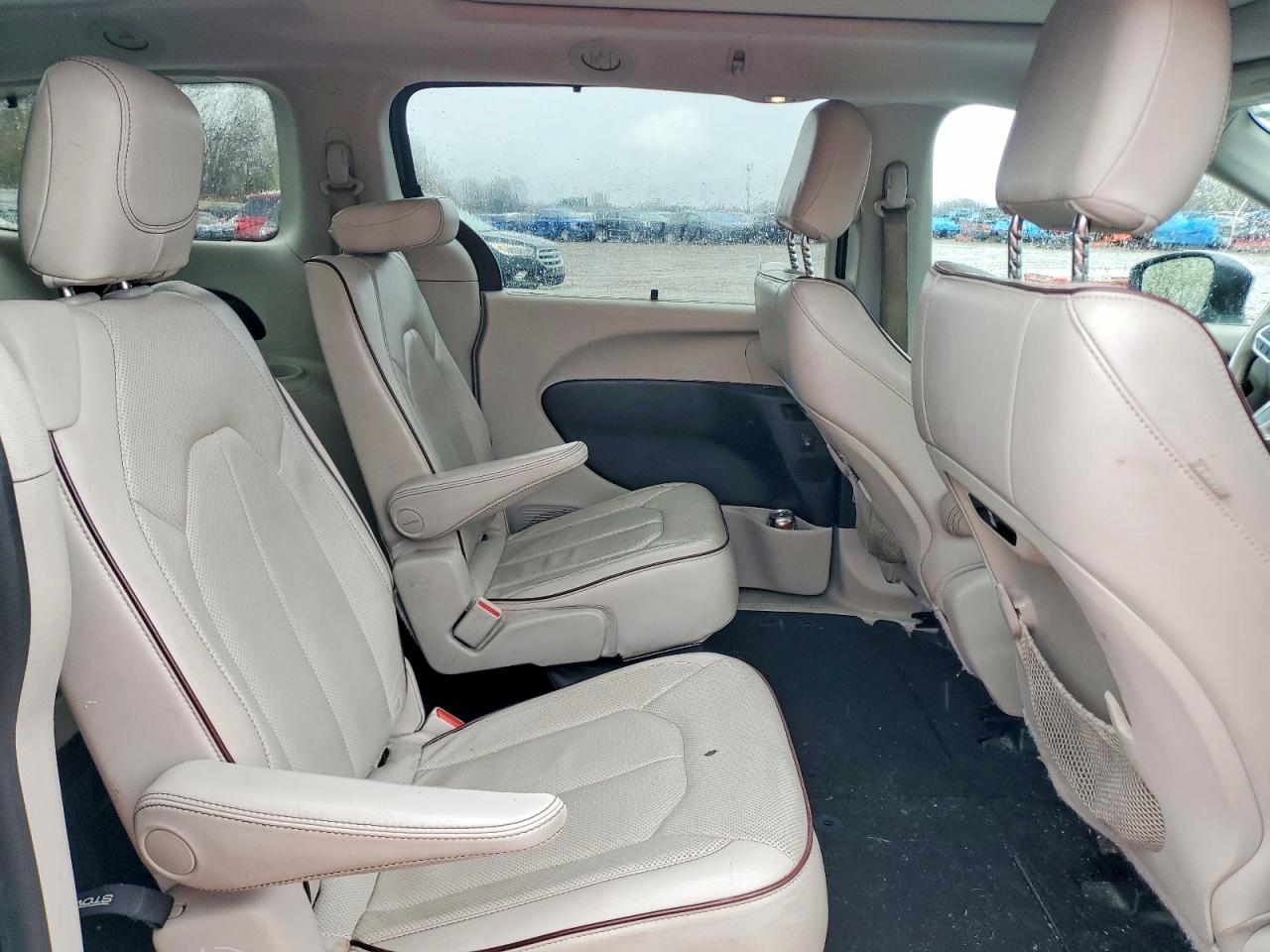 Chrysler Pacifica Limited