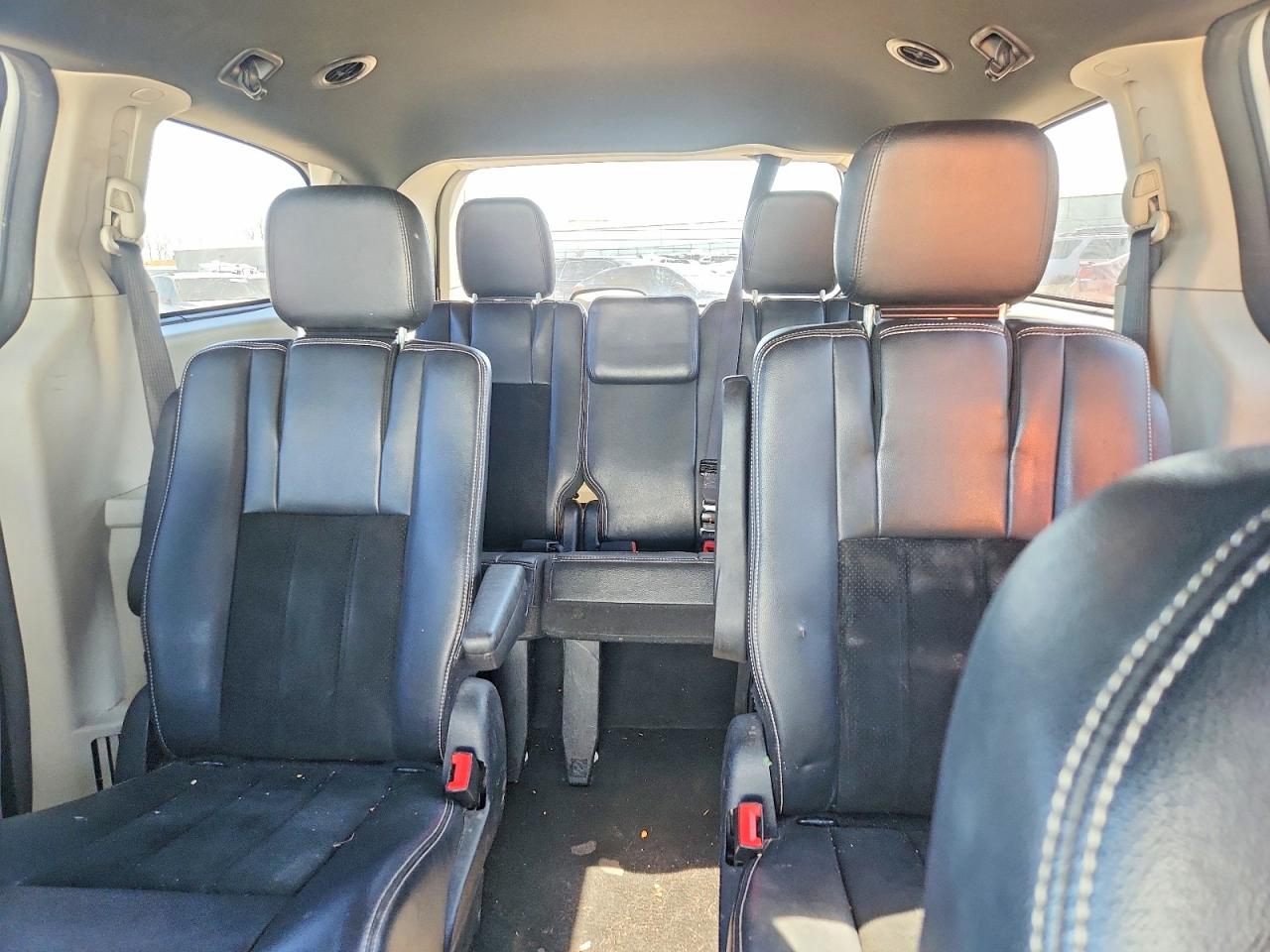 Dodge Caravan Sxt