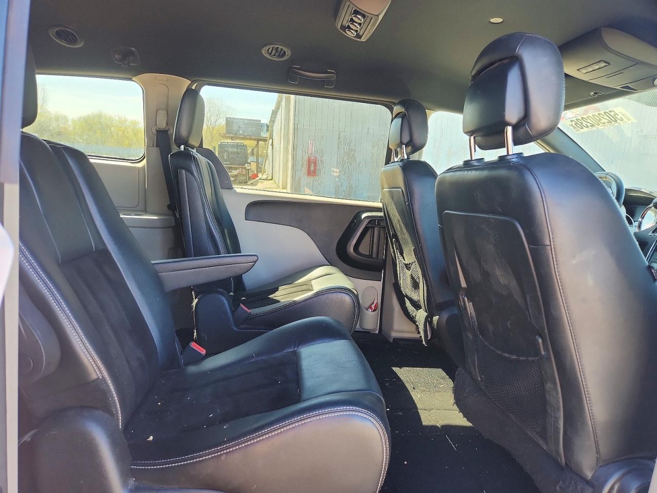 Dodge Caravan Sxt