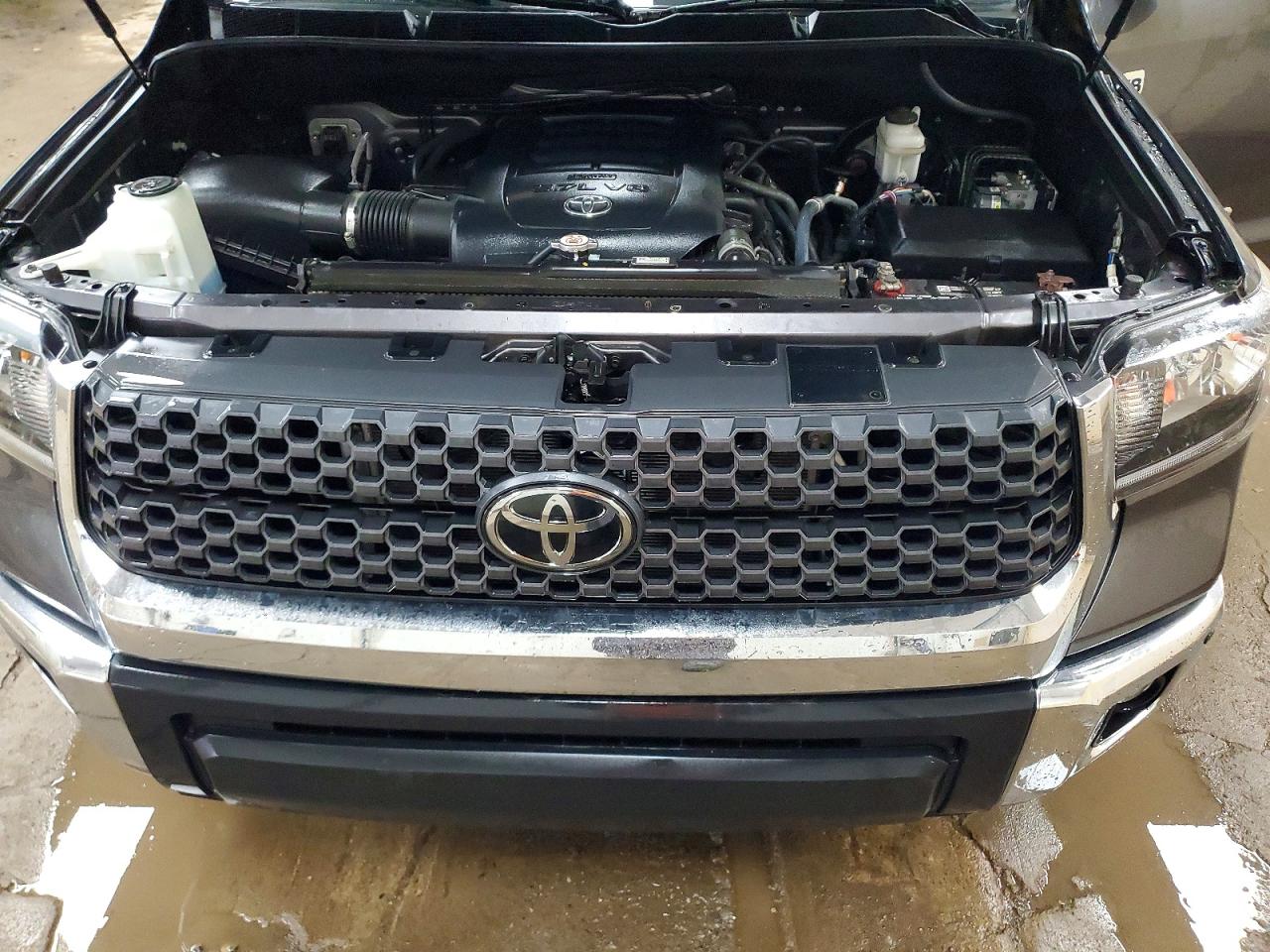 Toyota Tundra Sr5