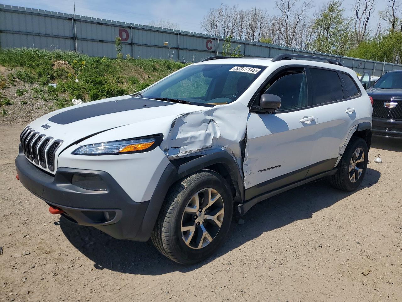 Salvage Jeep Cherokee Image