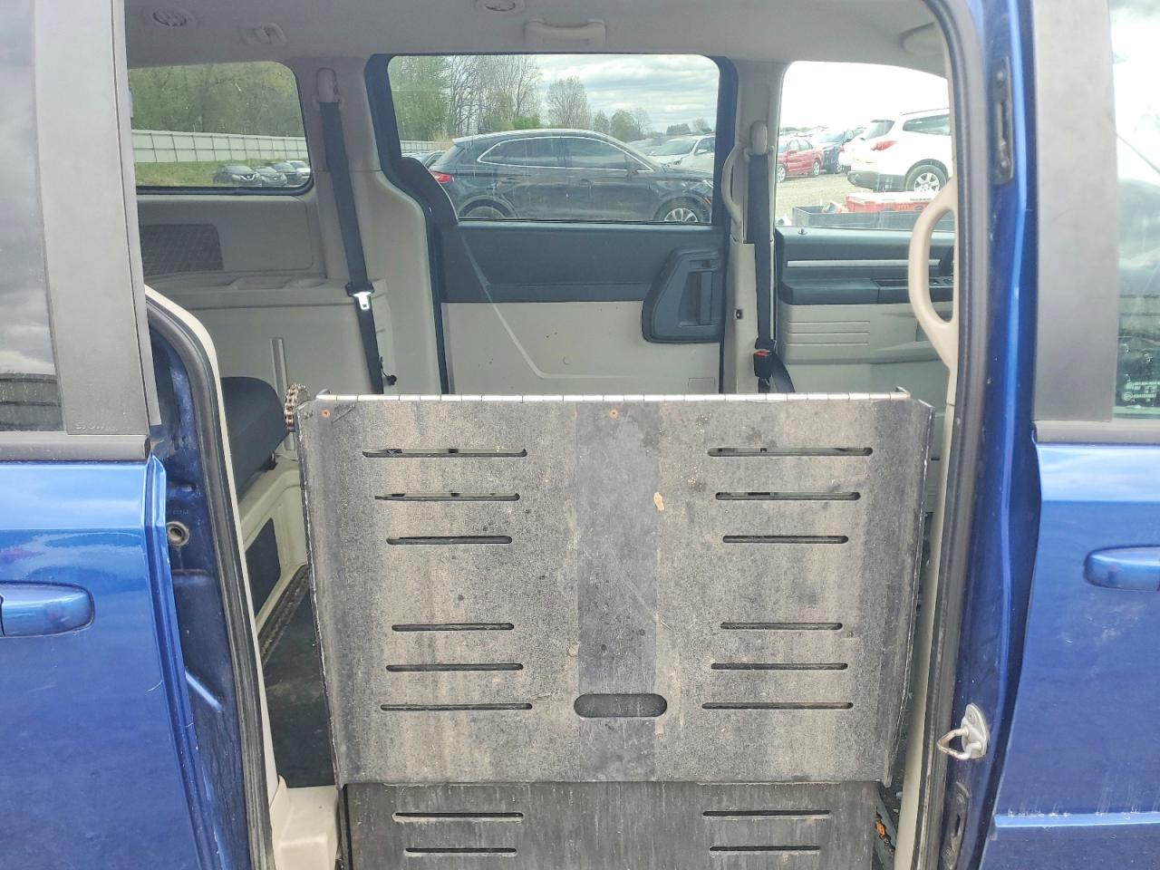 Dodge Caravan Se