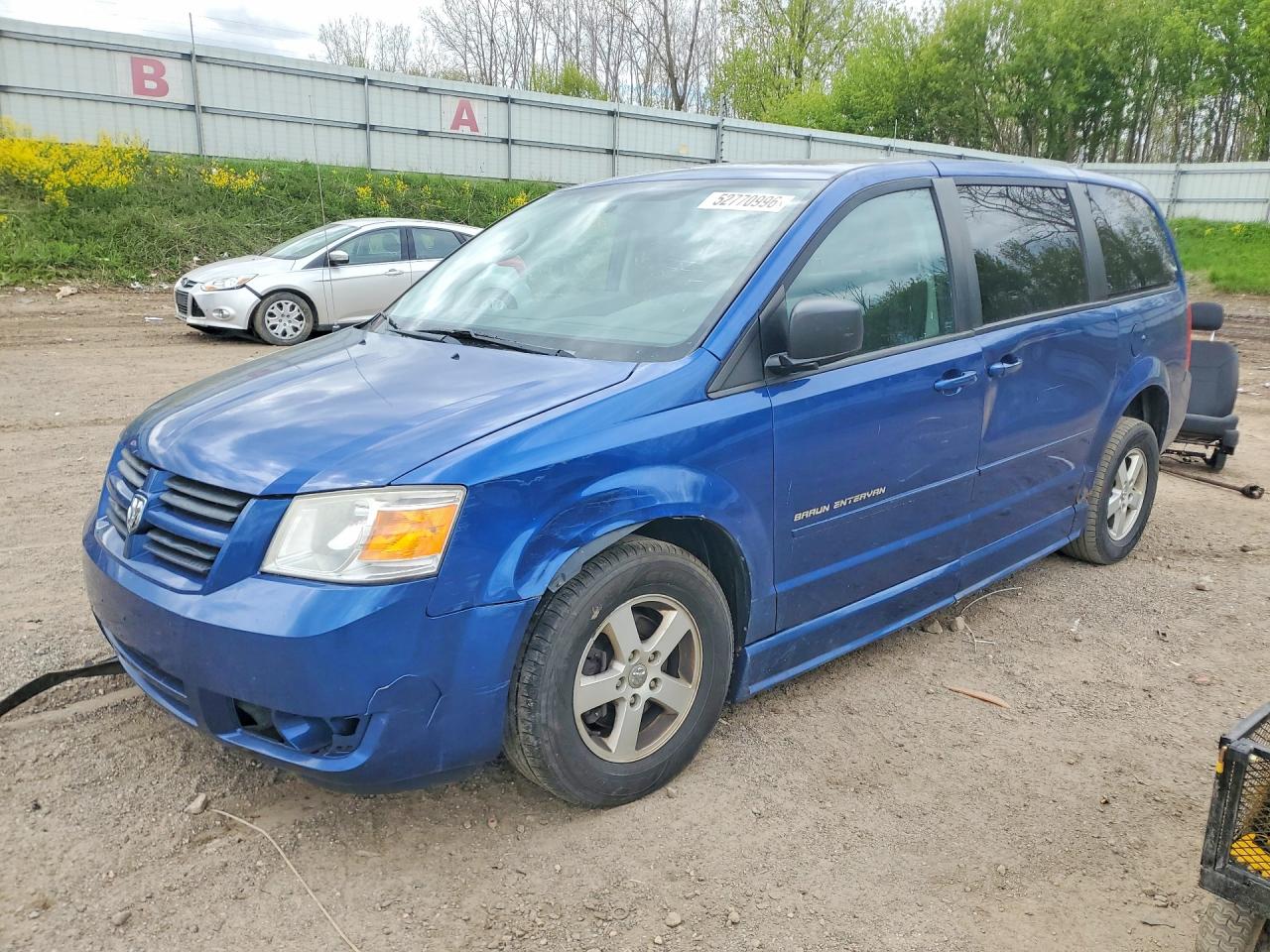 Salvage Dodge Caravan Image