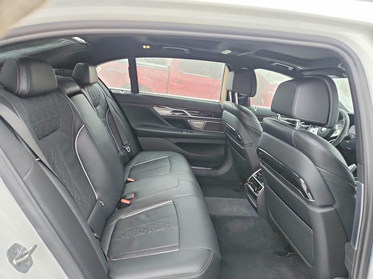 BMW 7 Series Xi