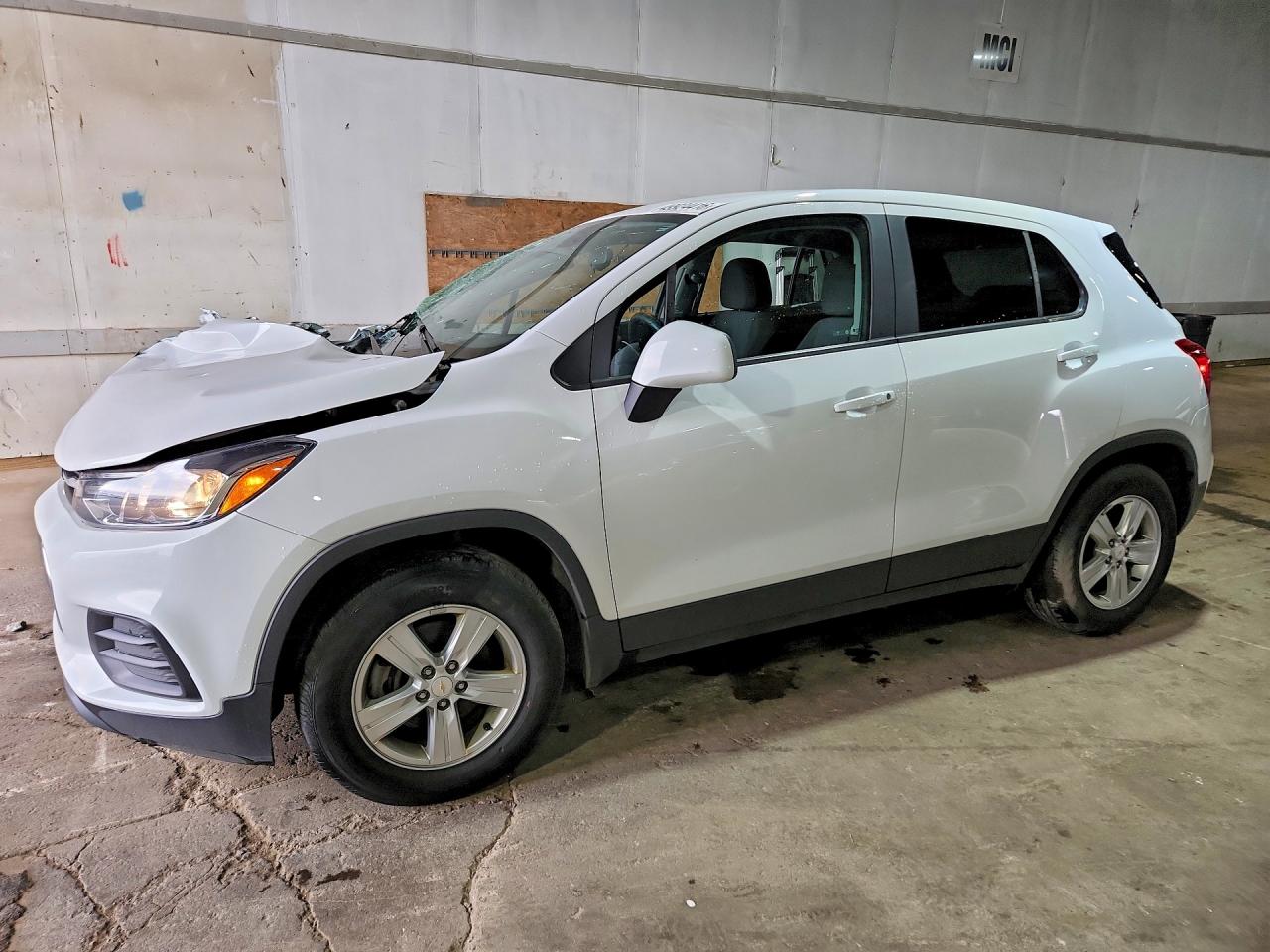 Salvage Chevrolet Trax Image