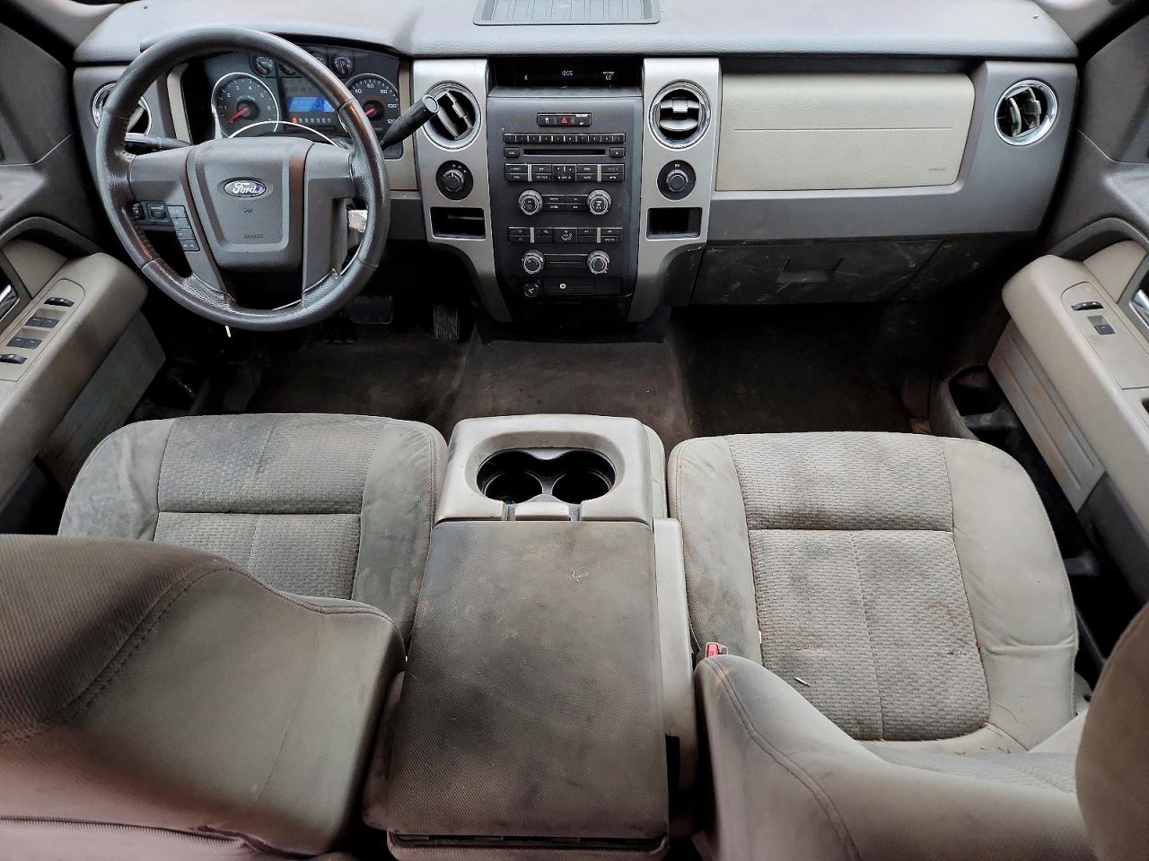 Ford F-150 Super Cab