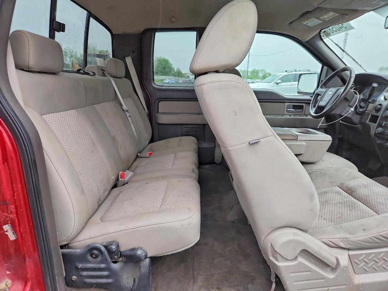 Ford F-150 Super Cab