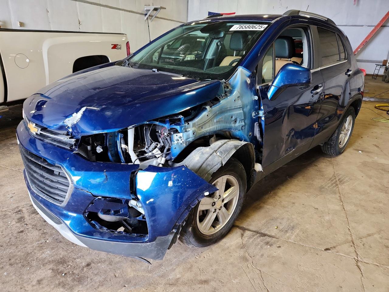 Salvage Chevrolet Trax Image
