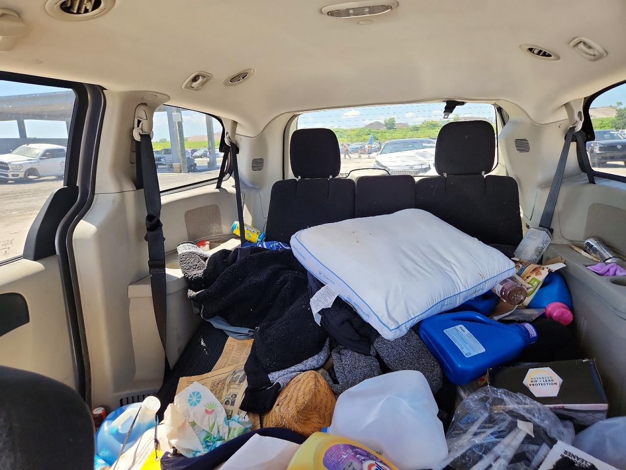 Dodge Caravan Sxt