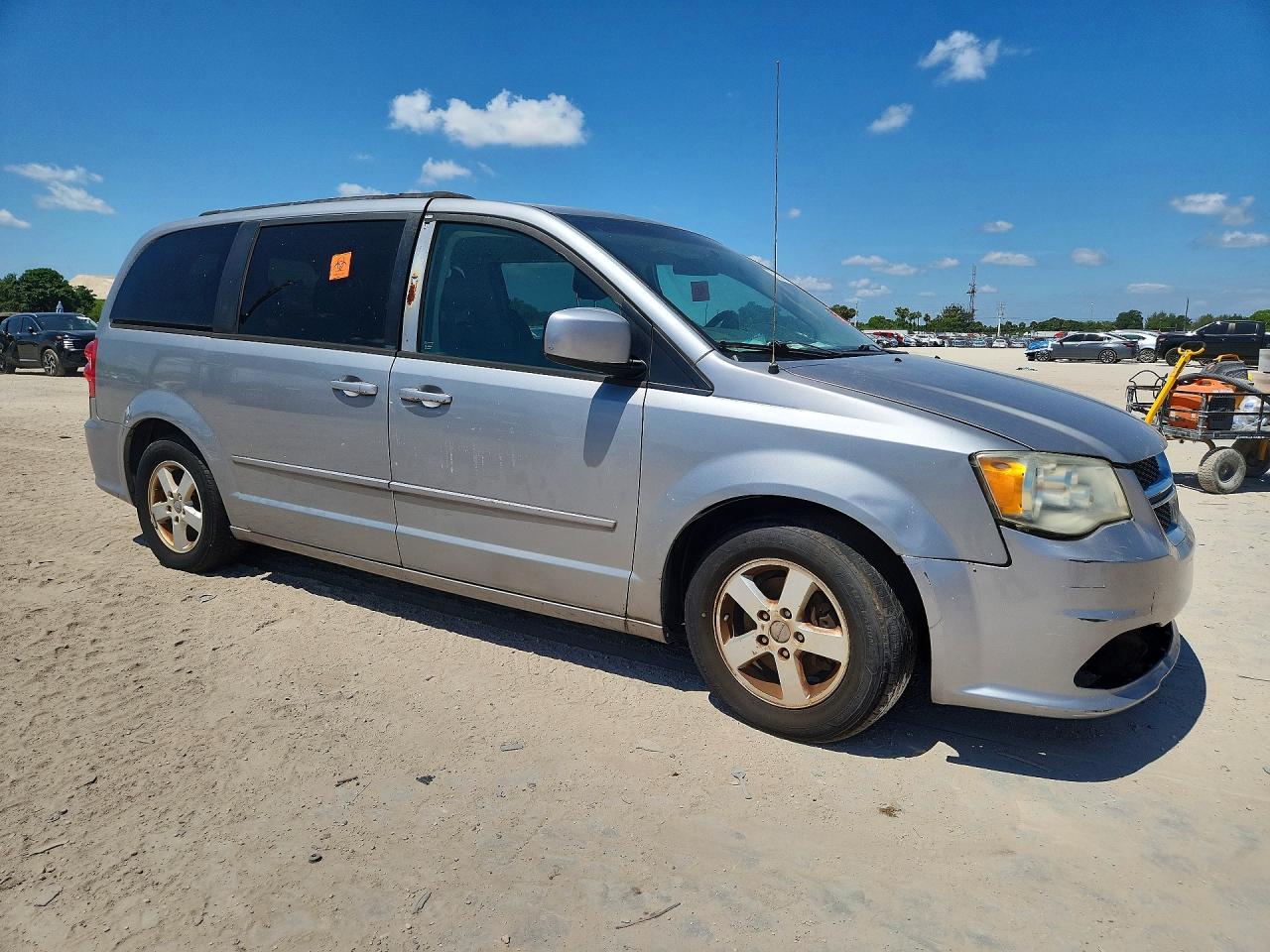 Dodge Caravan Sxt