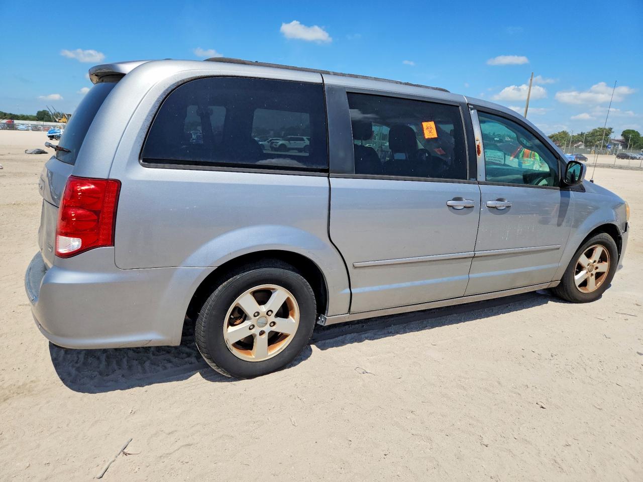Dodge Caravan Sxt