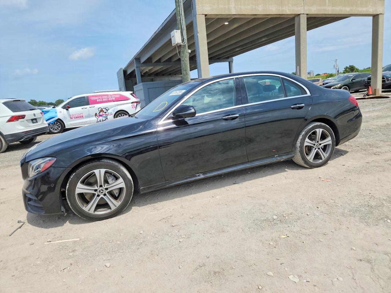 Salvage Mercedes-Benz E-Class Image