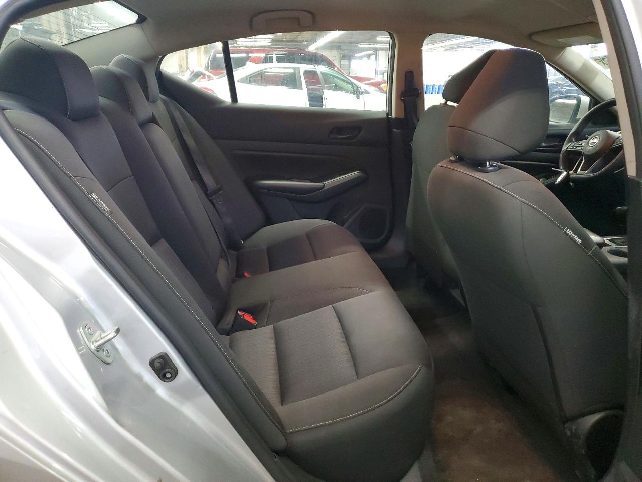 Nissan Altima S