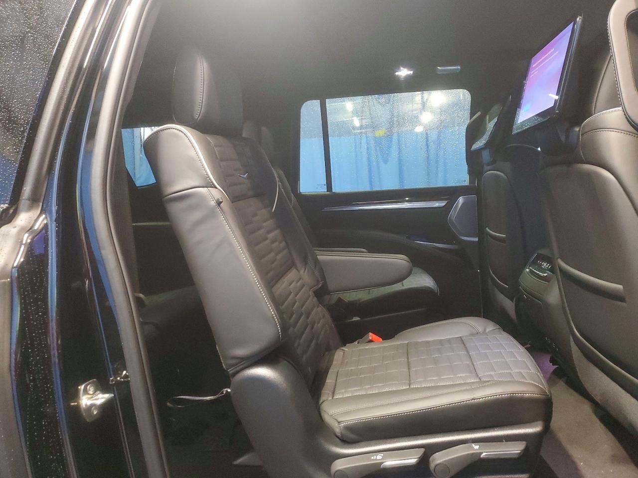 Cadillac Escalade Esv Sport Platinum