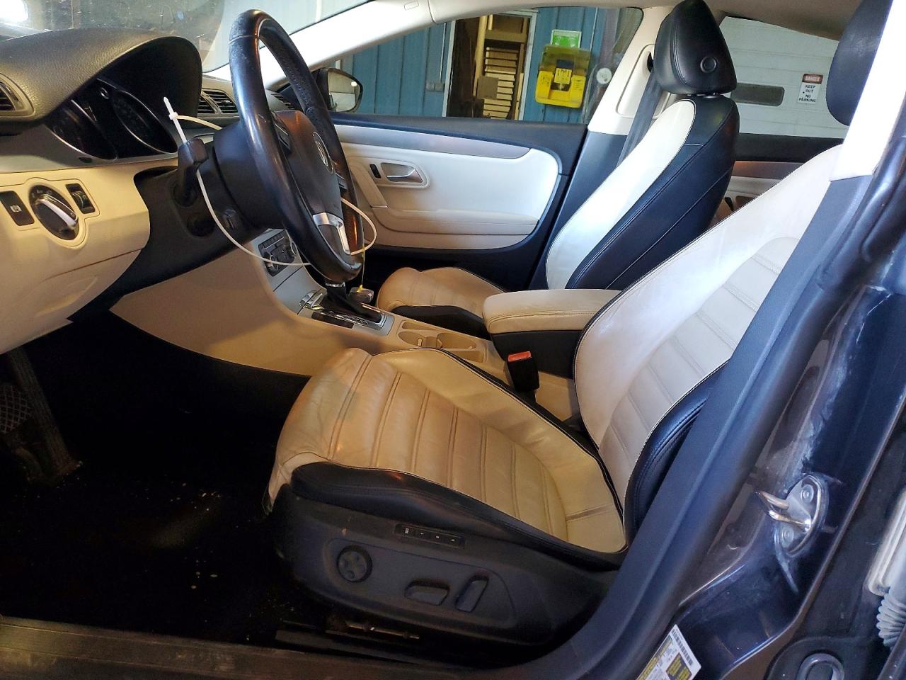 Volkswagen CC Luxury