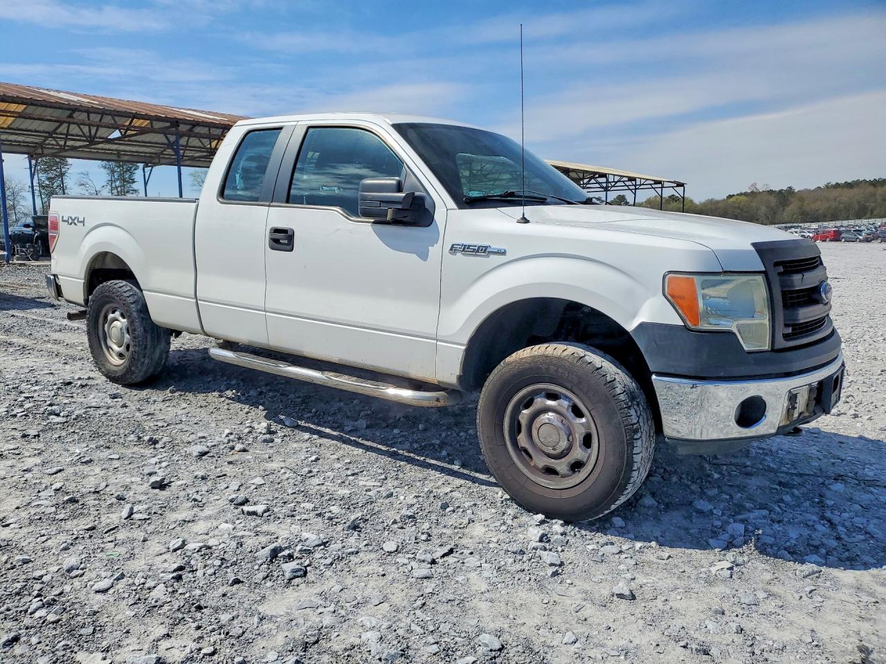 Ford F-150 Super Cab