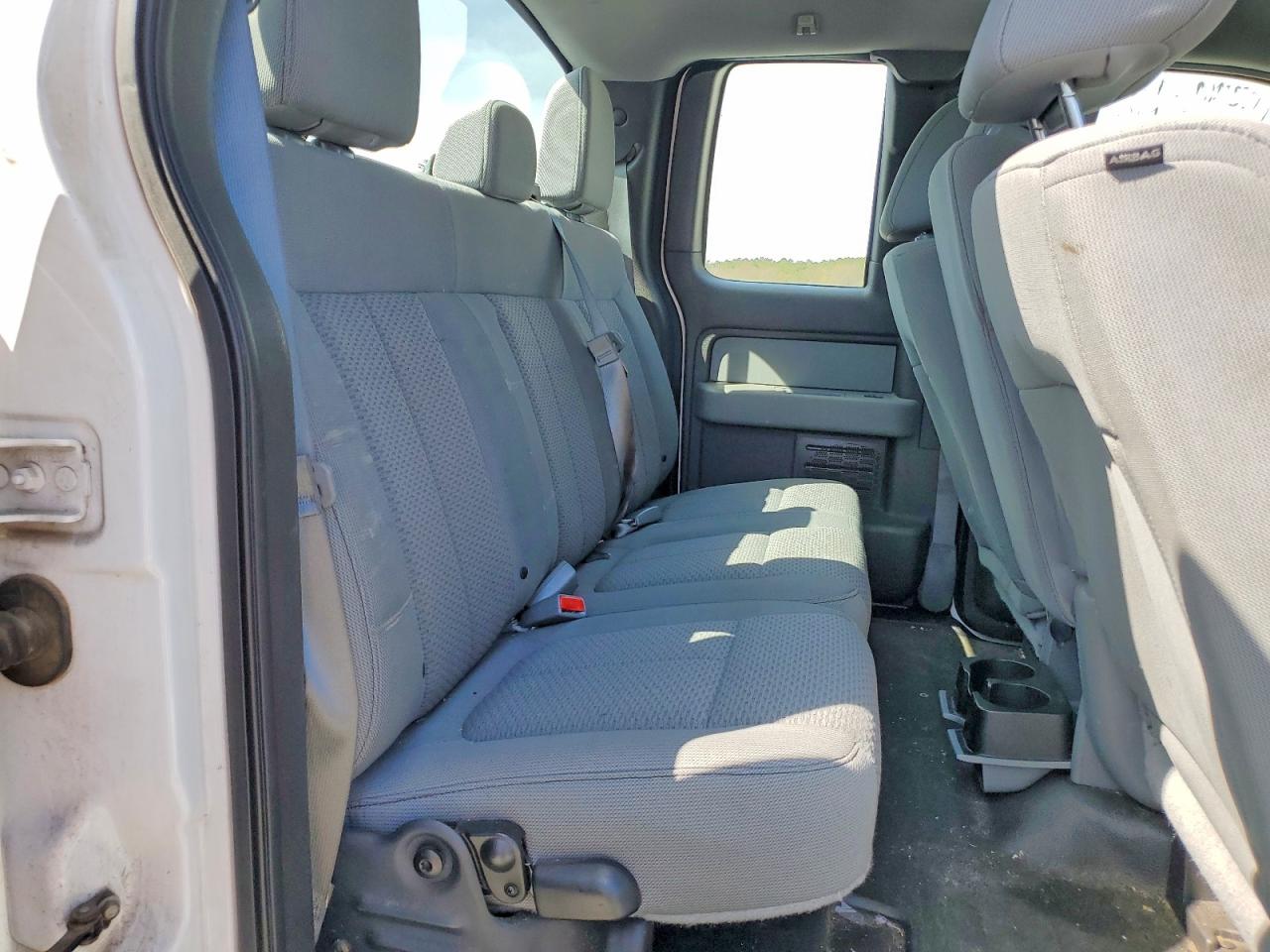 Ford F-150 Super Cab