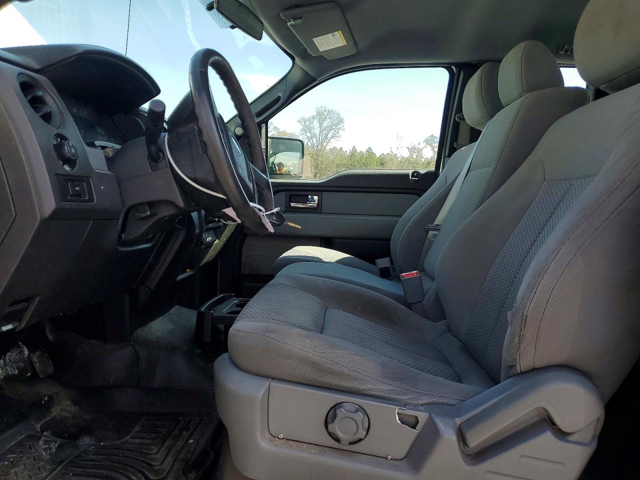 Ford F-150 Super Cab
